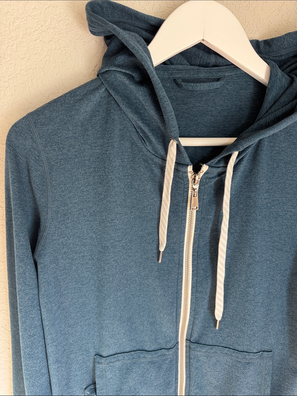 Vuori Halo Performance Hoodie Women's Zip-Up